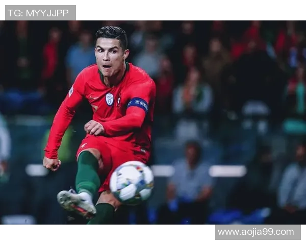 足球巨星献上祝福武汉 传递爱与希望点亮城市未来