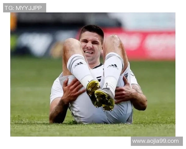 足球明星佩戴指环背后的意义与时尚潮流揭秘